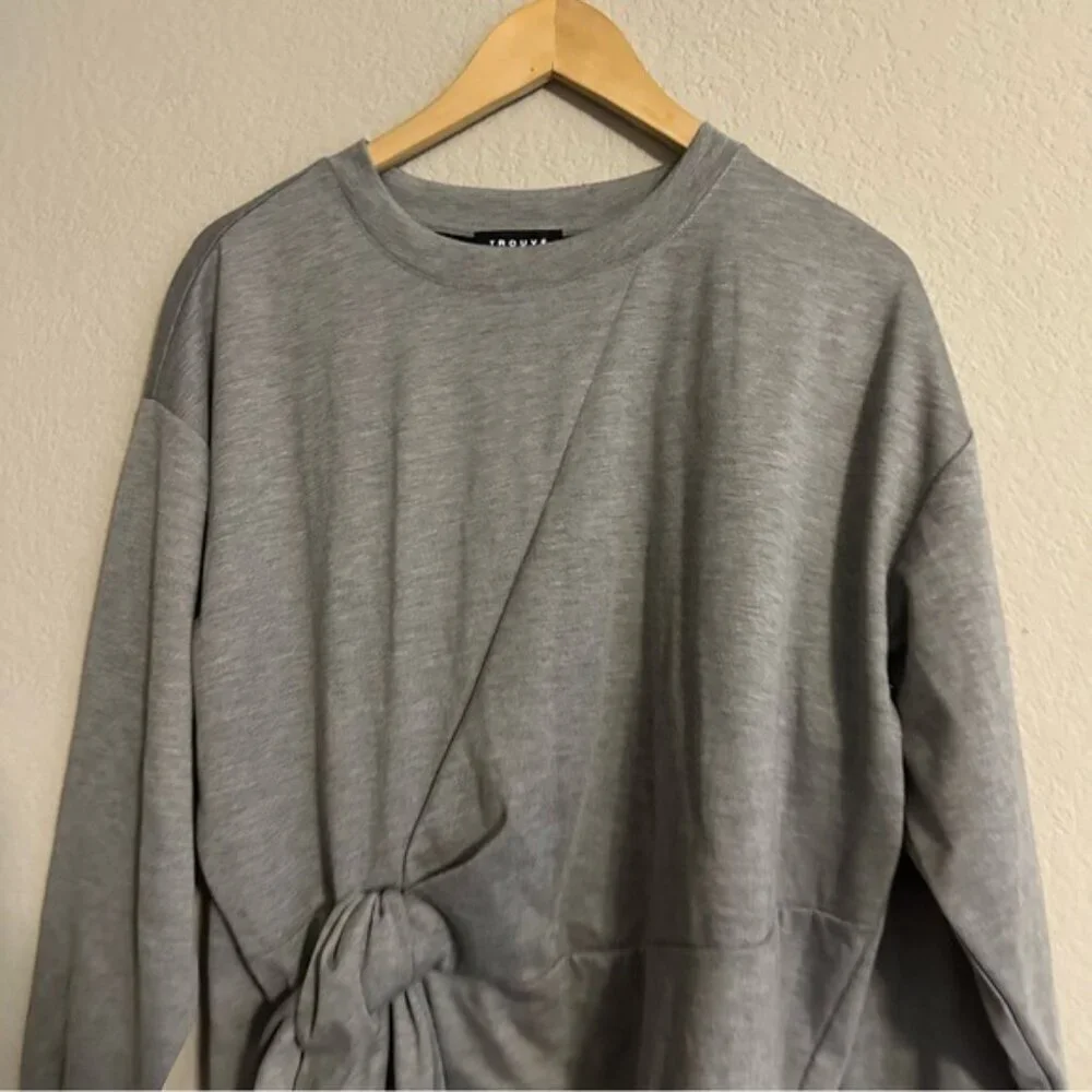 Trouvé Gray Women's Sweater with Tie Detail Size Small NWT - Picture 5 of 11